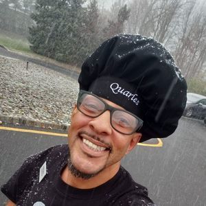 Meet your Posher, Raymond